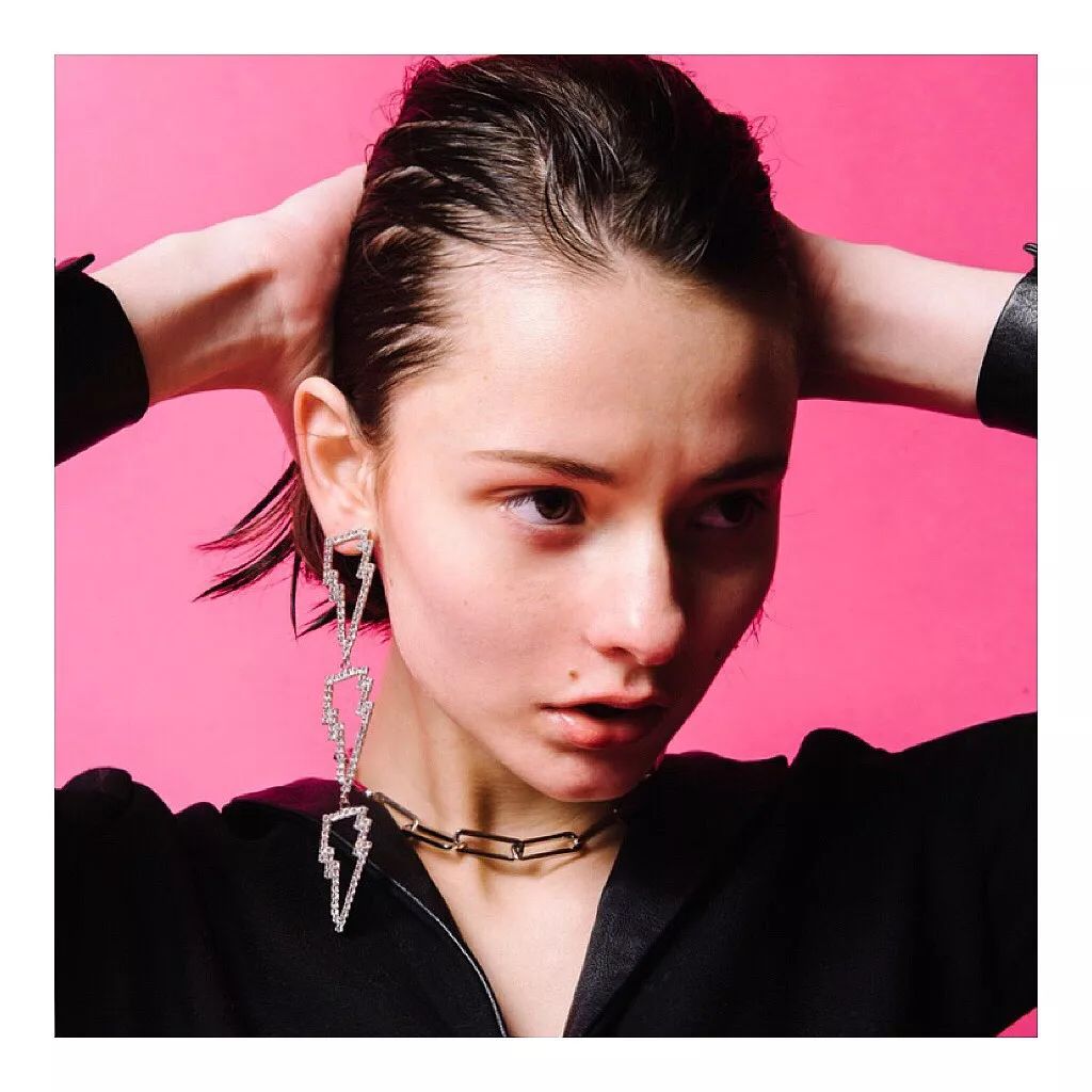 时髦ins风饰品,明星同款配饰推荐