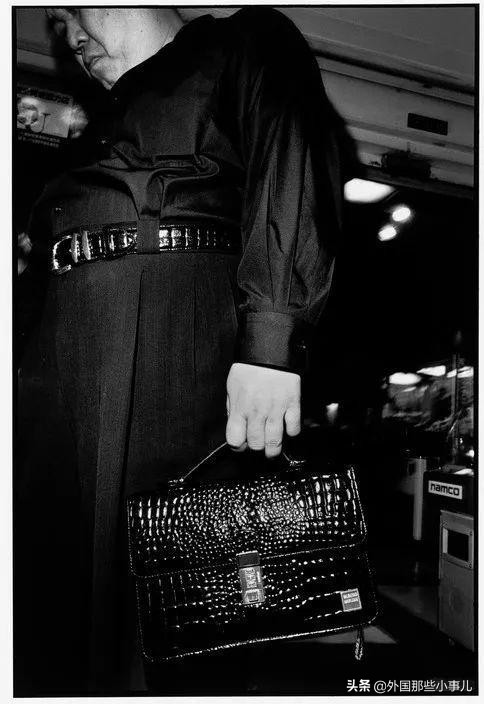 日本黑社会老大年轻的时候,日本黑社会现在的状况