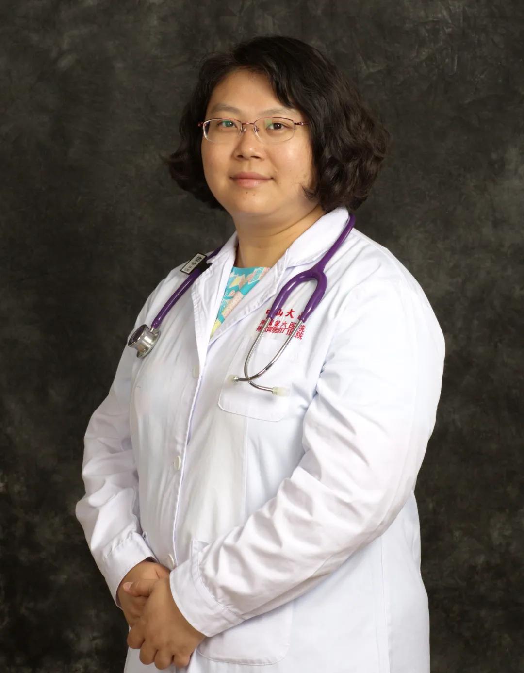 既是军人又是医生,是医者也是患者