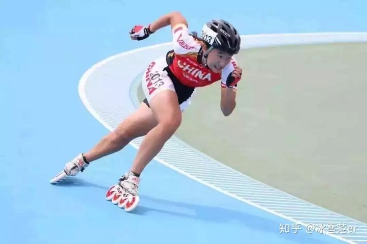 轮滑和溜冰是一个意思吗,轮滑和滑冰有什么区别