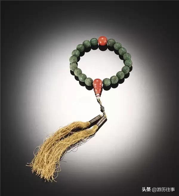 清朝皇帝官员为什么都戴一串珠子,清朝皇帝和官员都戴什么样的佛珠