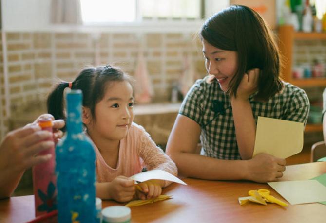 孩子幼儿园选择公立还是私立的好,3-6岁娃如何选择合适的幼儿园