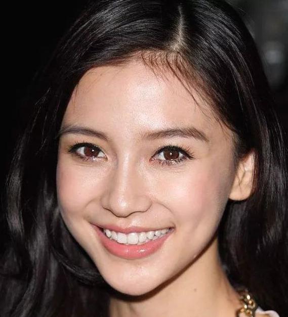 杨颖和姚晨演技,姚晨和杨颖谁的嘴巴大
