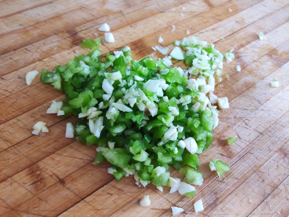 臭豆腐酱料正宗配方,臭豆腐摆摊卖的酱汁制作方法