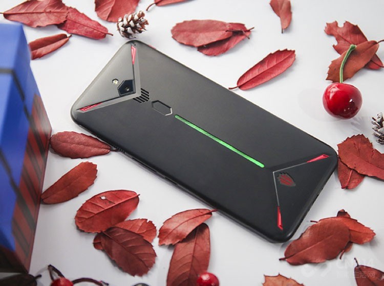 游戏手机rgb氛围灯,rgb灯效电竞手机