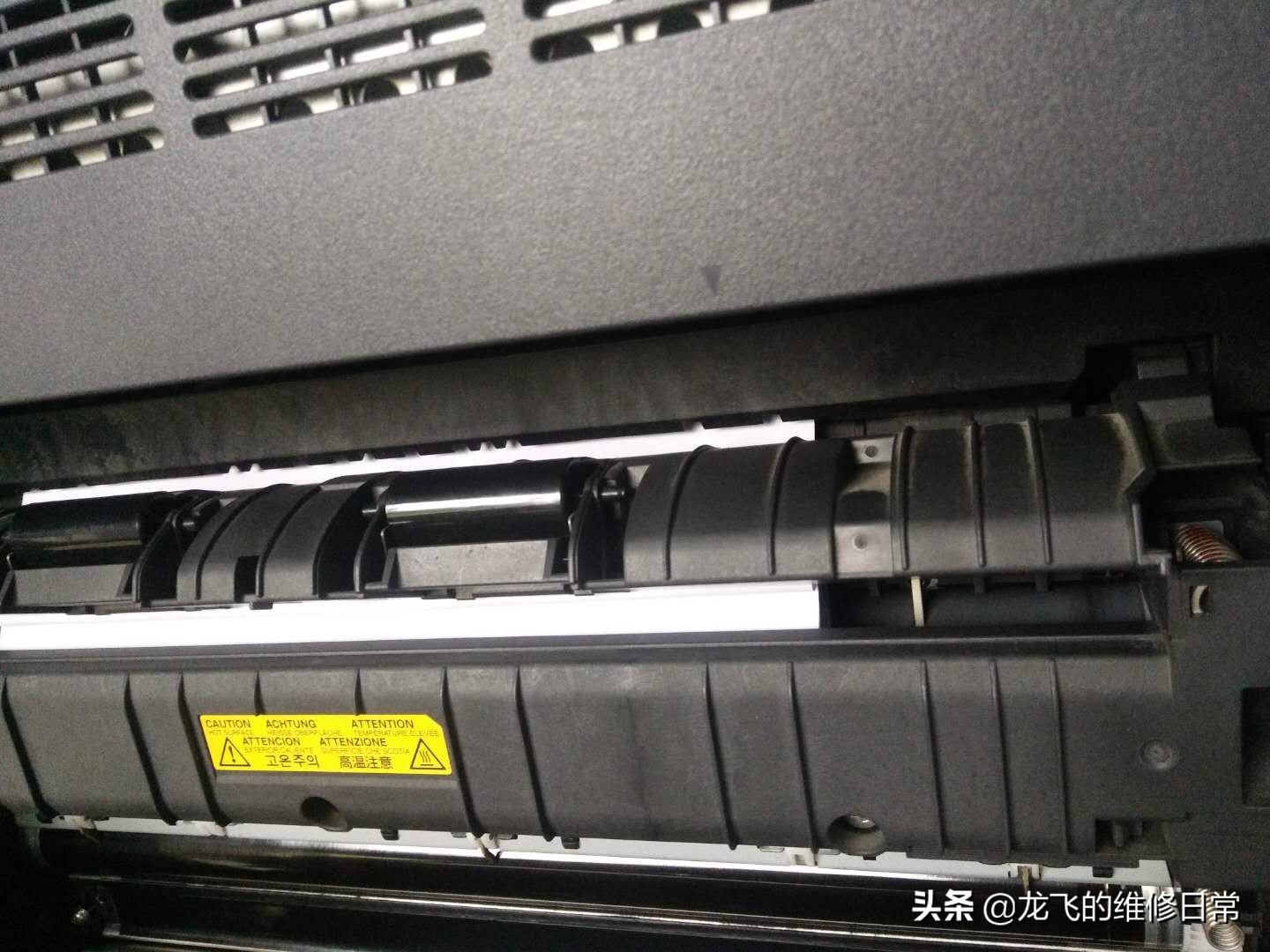 京瓷2010打印机定影卡纸怎么解决,京瓷复印机定影卡不住