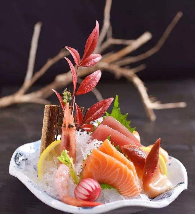 为什么说生鱼片是死鱼片,为什么生鱼片叫刺身