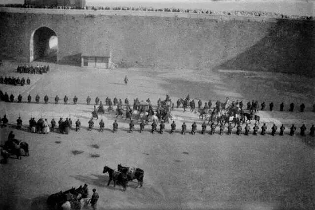 慈禧的日常生活是怎样的,晚年慈禧生活起居