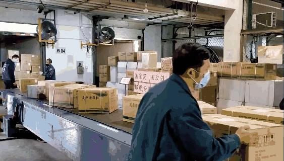 为了不让家里人知道我挂科,故意填错了地址!中国邮政:使命必达