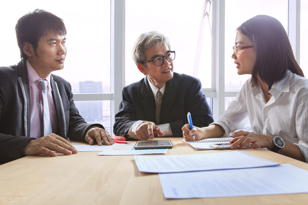 领导给你转酒钱高情商回复,收到领导早餐钱高情商回复