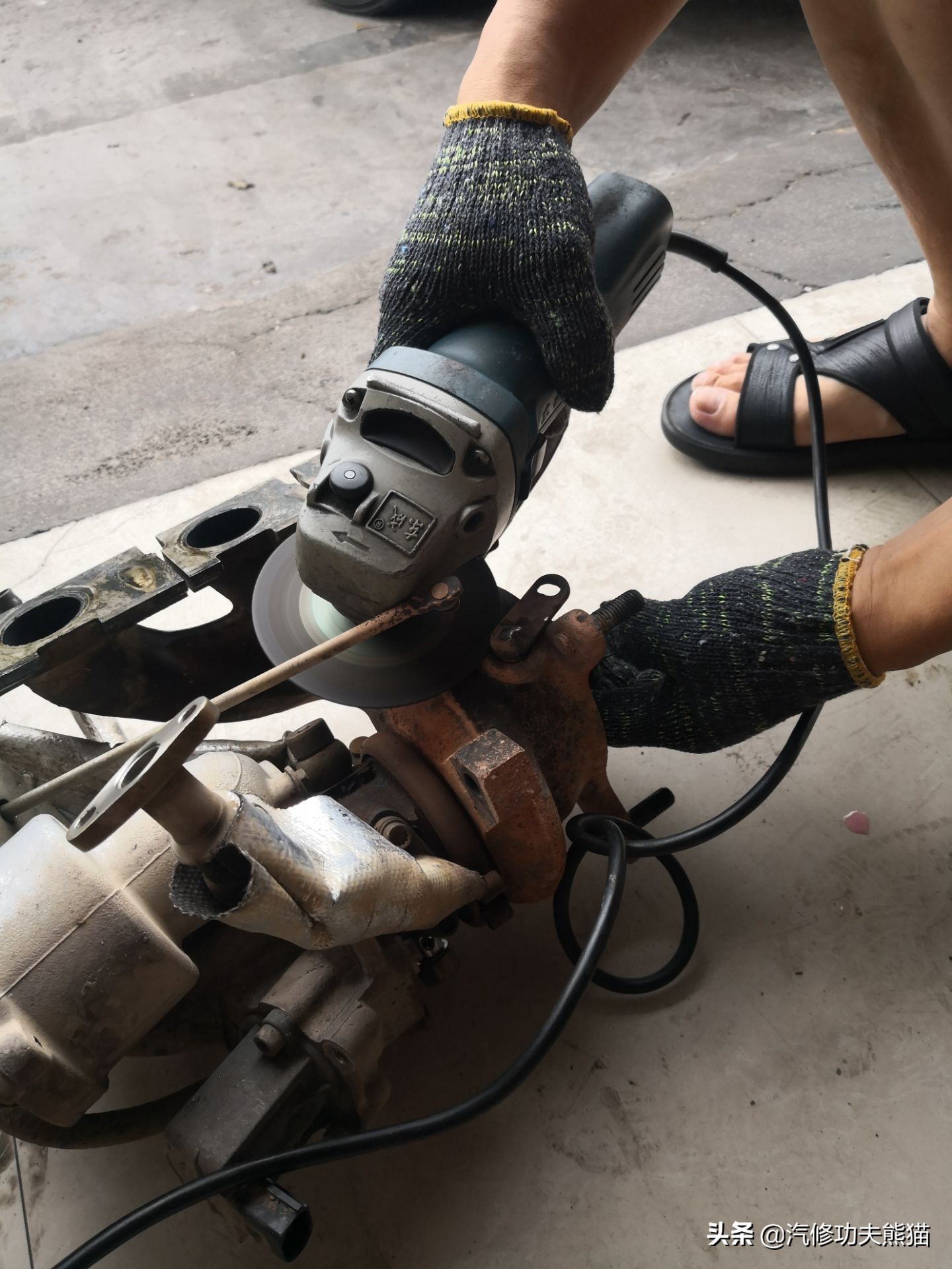 大众夏朗烧机油维修汕头,夏朗烧机油大修多少钱