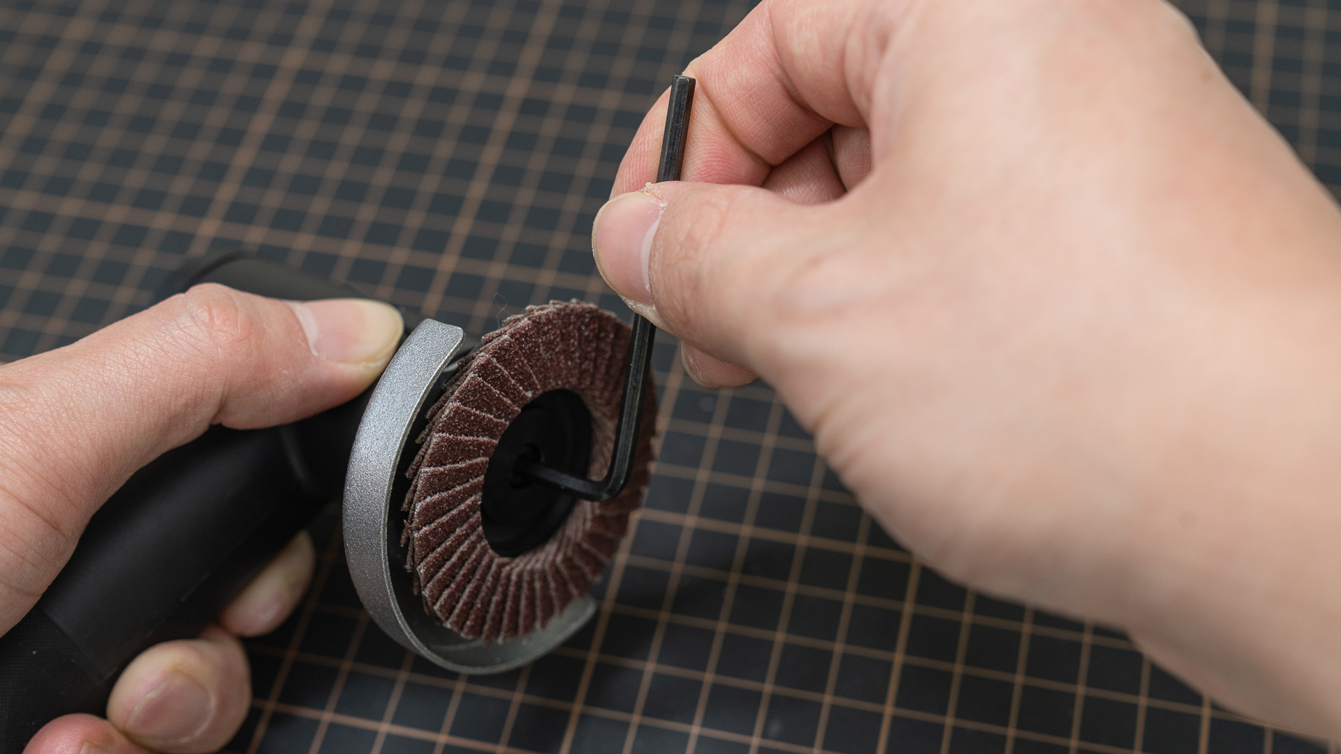 威克士makerx角磨机,选对工具事半功倍