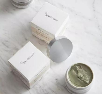 火山泥真是宝,油皮女孩的毛孔疏通剂,让贵妇霜3秒吃透锁水8倍