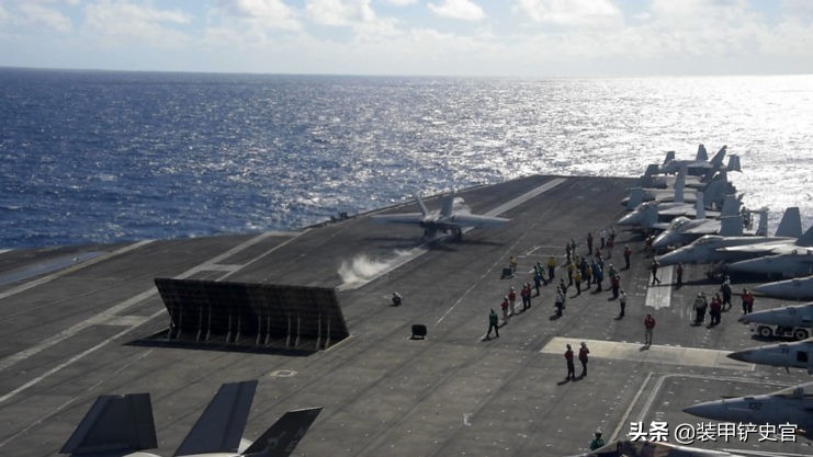 美军佩里级导弹护卫舰,美军演习击沉小鹰号