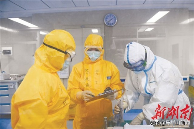 在习*平近**总书记重要讲话指引下|青春之花，在战“疫”中最美绽放