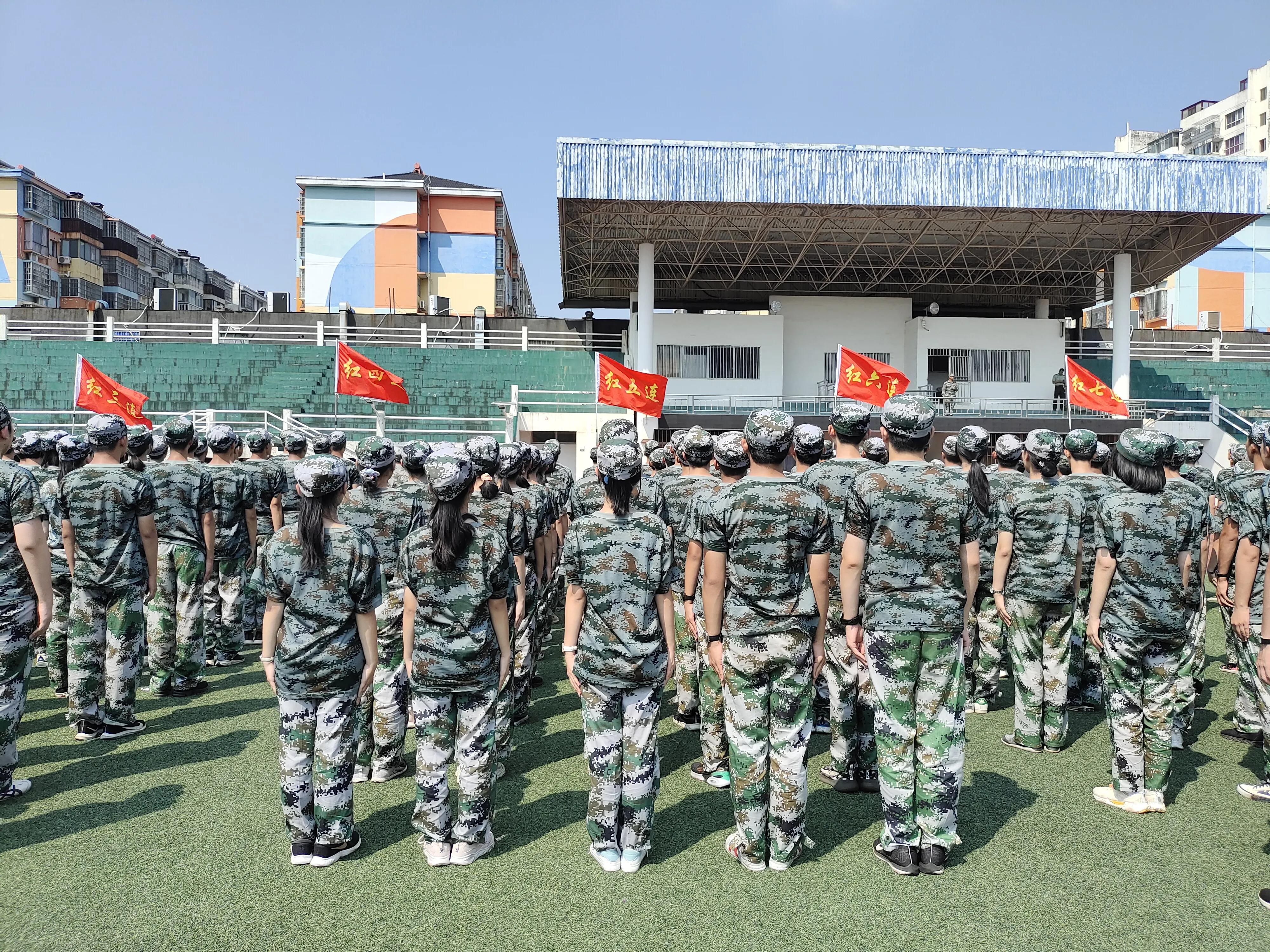 军训日记加图,军训红十字日志