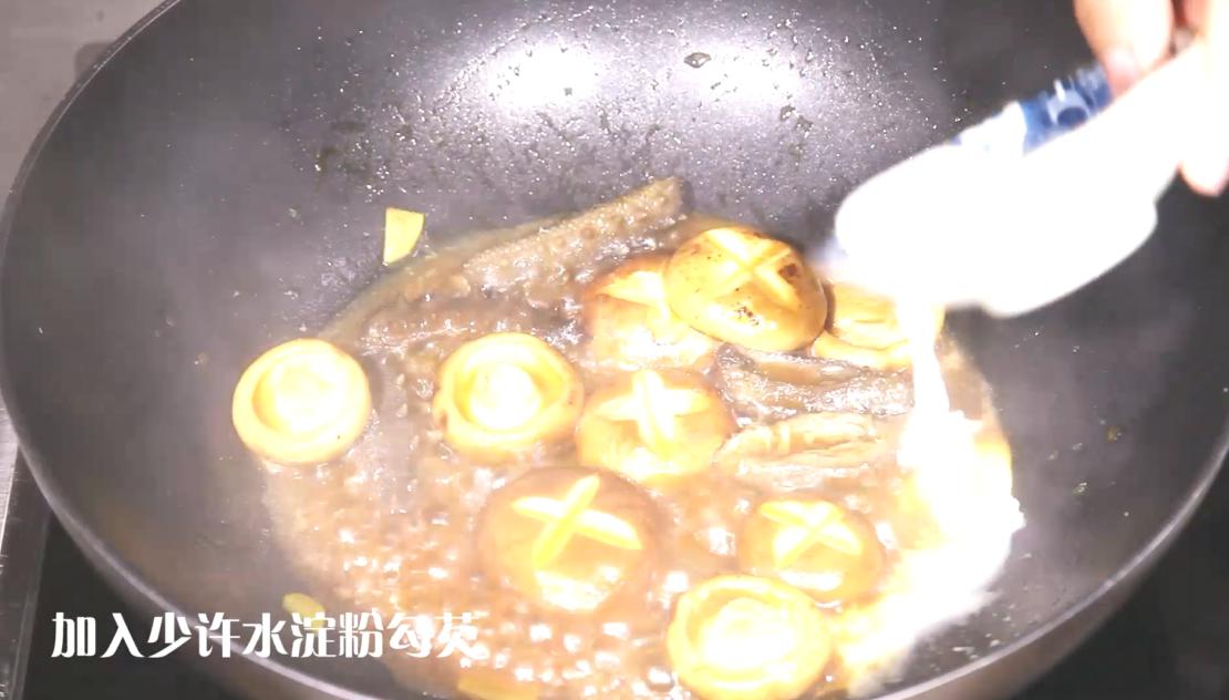 泡发海参香菇才好吃,海参的家常做法煲汤可以放香菇吗