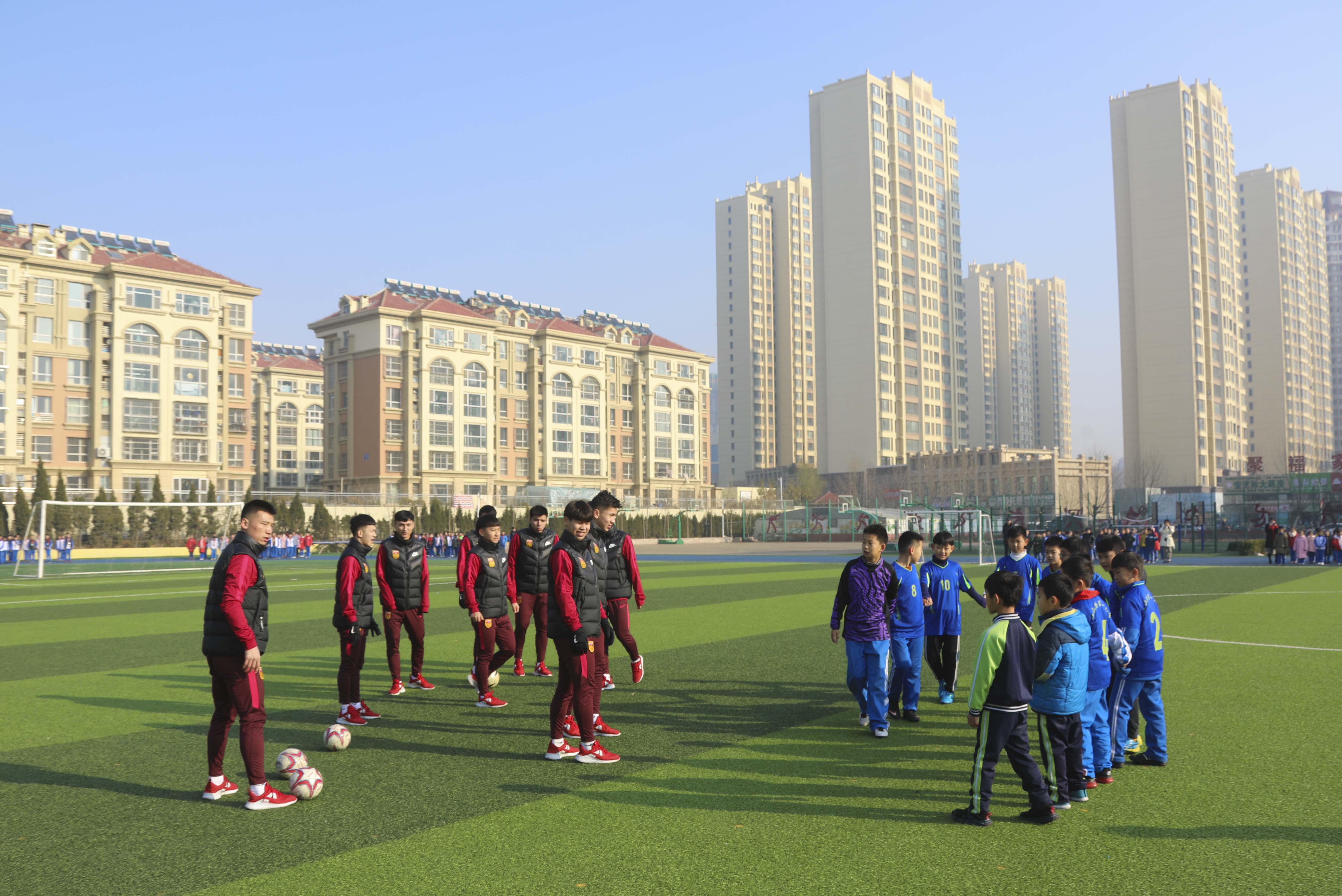 五人制U20国家队青岛集训，送足球文化进校园，公益助力足球梦