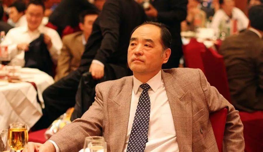 我的日本足球历险记(03)卖版权兼职包工头,见主席尴尬谈足球