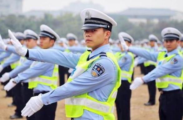 为什么辅警的工资特别低,辅警工资低为什么还要当辅警