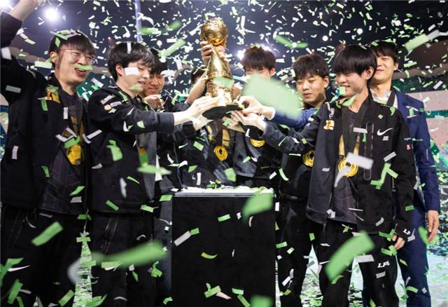 rng去冰岛是什么时候,rng全员去全球总决赛