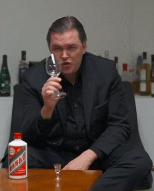 老外觉得茅台酒贵吗,老外觉得茅台好喝还是五粮液好喝