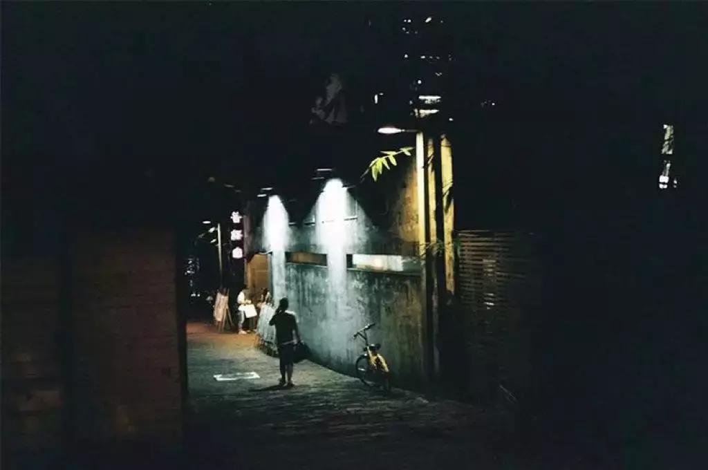 深圳歧视链：凭什么关内瞧不起关外？罗湖又看不上南山？