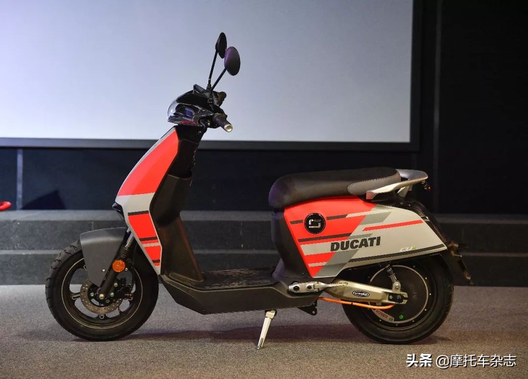 arairx7x杜卡迪碳纤维联名多少钱,杜卡迪电动车最新款