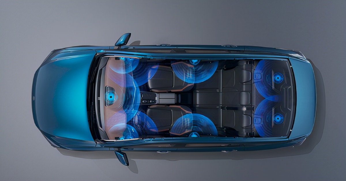 听过不一定见过!街头惊现百年前烧锅炉的蒸汽车,让人大开眼界