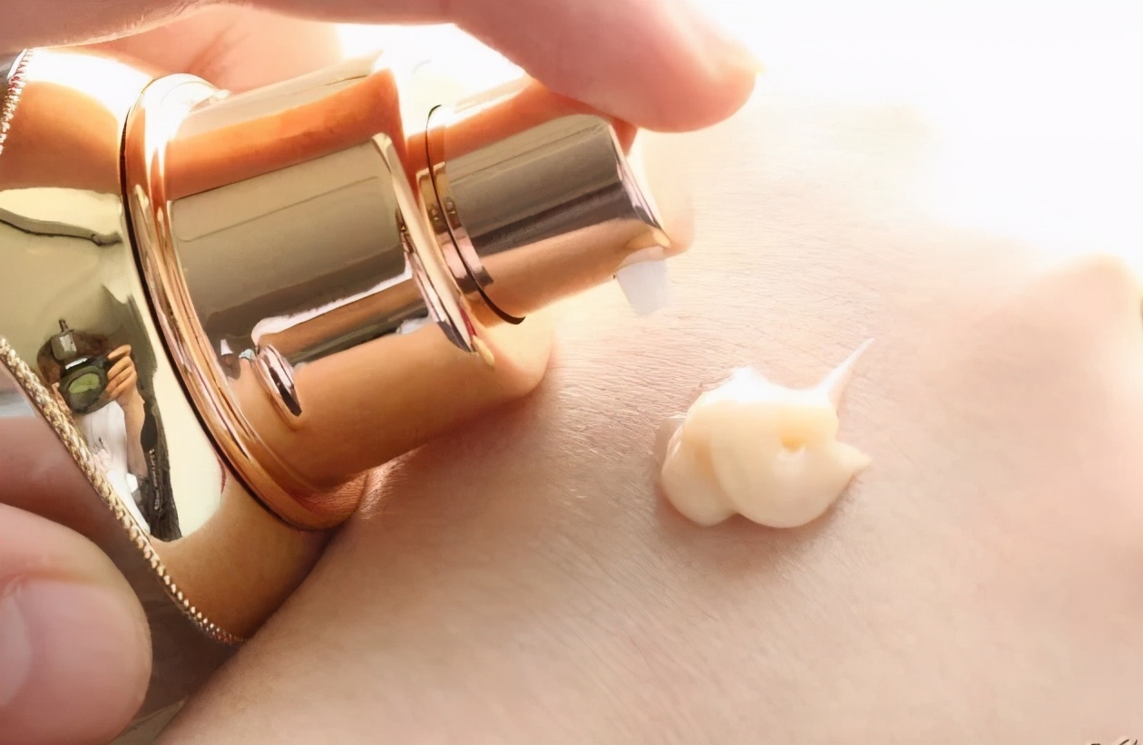 whoo天气丹花献紧颜精华液,whoo天气丹补奢养安瓶精华