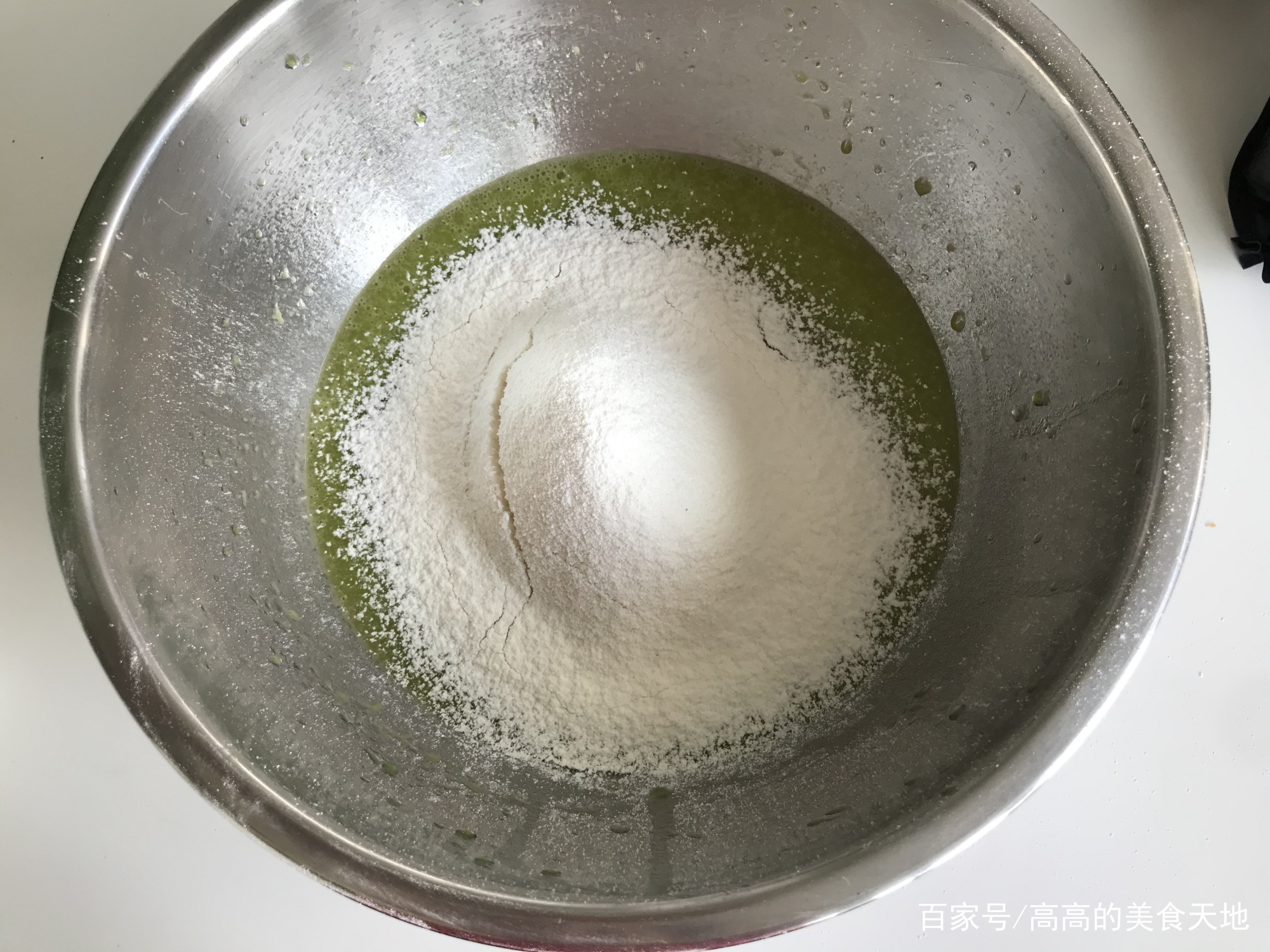 非常细腻绵软的超级简单蛋糕做法,不需要蛋糕粉的松软蛋糕怎么做