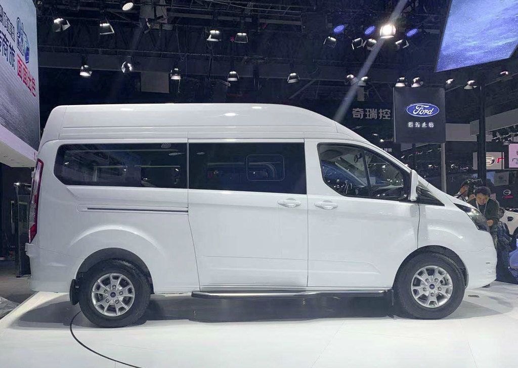 全顺轻客短轴低顶汽油7座商旅版,福特新全顺商旅版短轴低顶有5座
