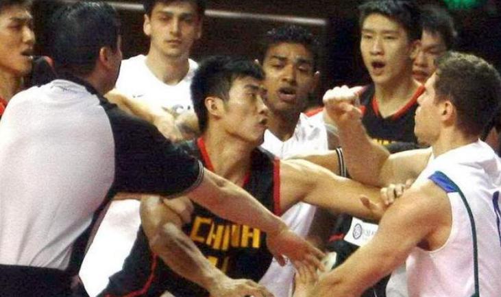 中国男篮最能打架的运动员,中国男篮十大打架高手