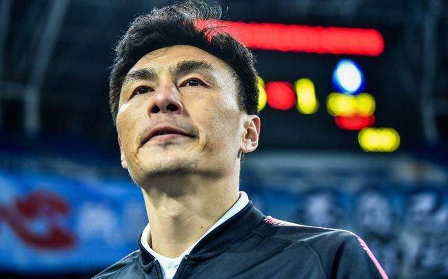 40岁中国足球留洋传奇宣布退役,目前留洋的中国足球运动员有哪些