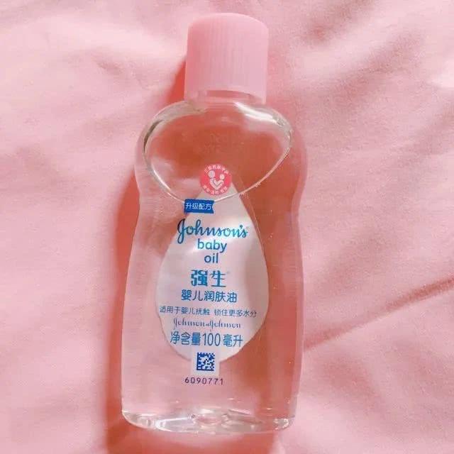 比虞书欣更作的练习生出现了，32岁的她为啥只冲着宝宝霜下手呢？