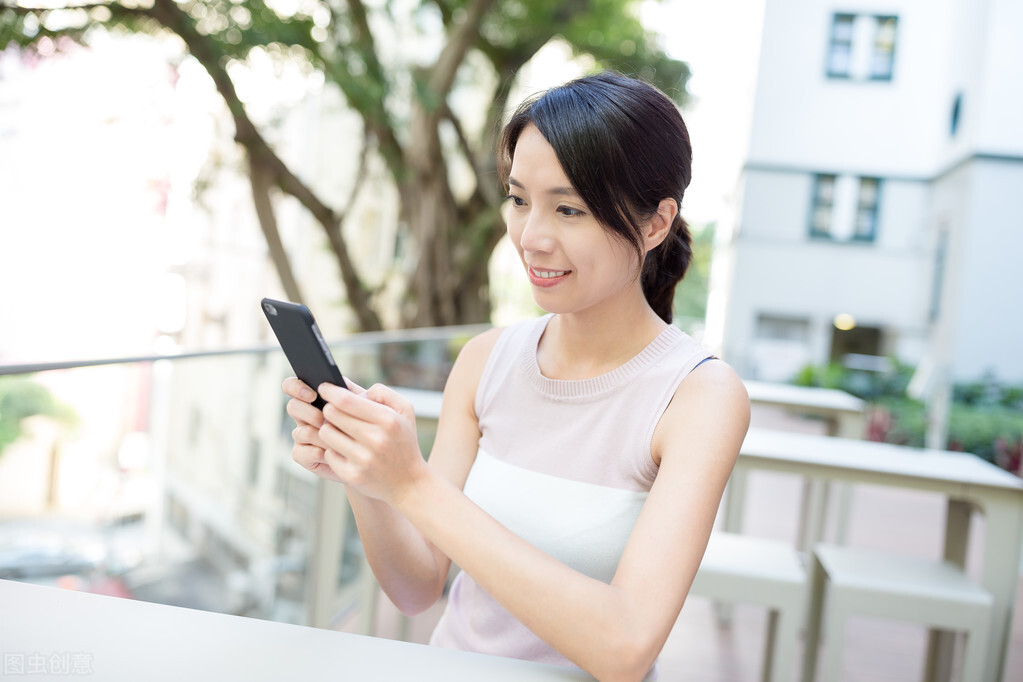 土鸡3000多只收益2万元,卖土鸡仅用一招年赚3000万