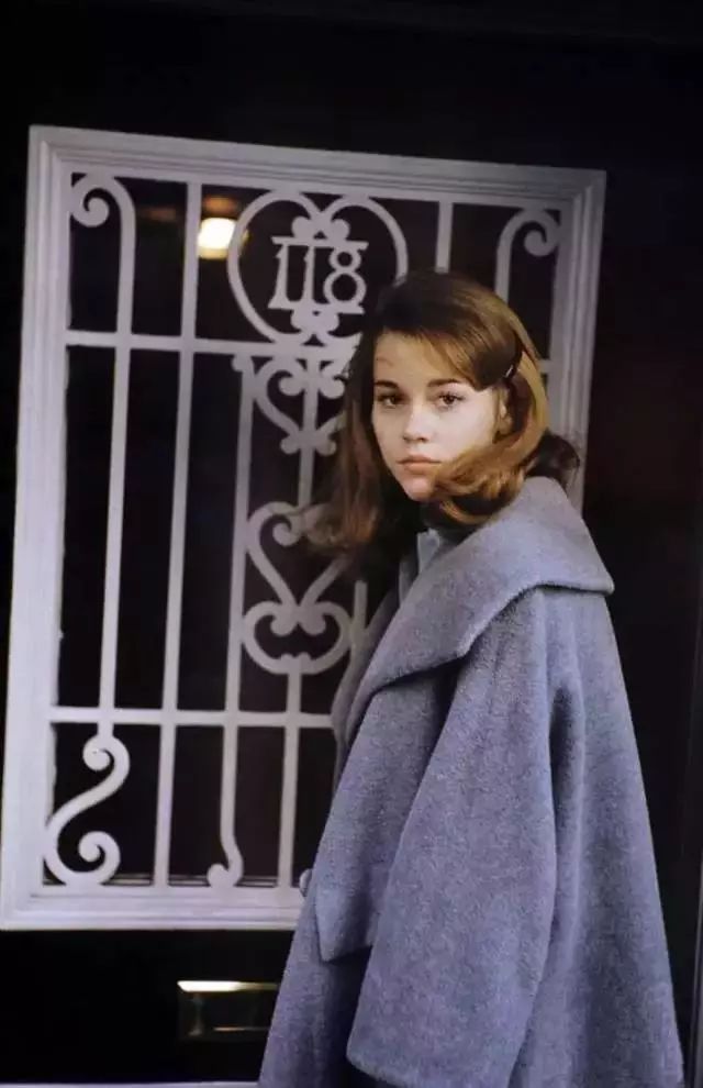 奥斯卡影后简·方达︱四段失败婚姻，母亲割喉自杀，父亲五次结婚