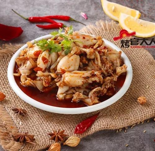 烤官大人创始人王项伟,烤官先生原切鸡肉干