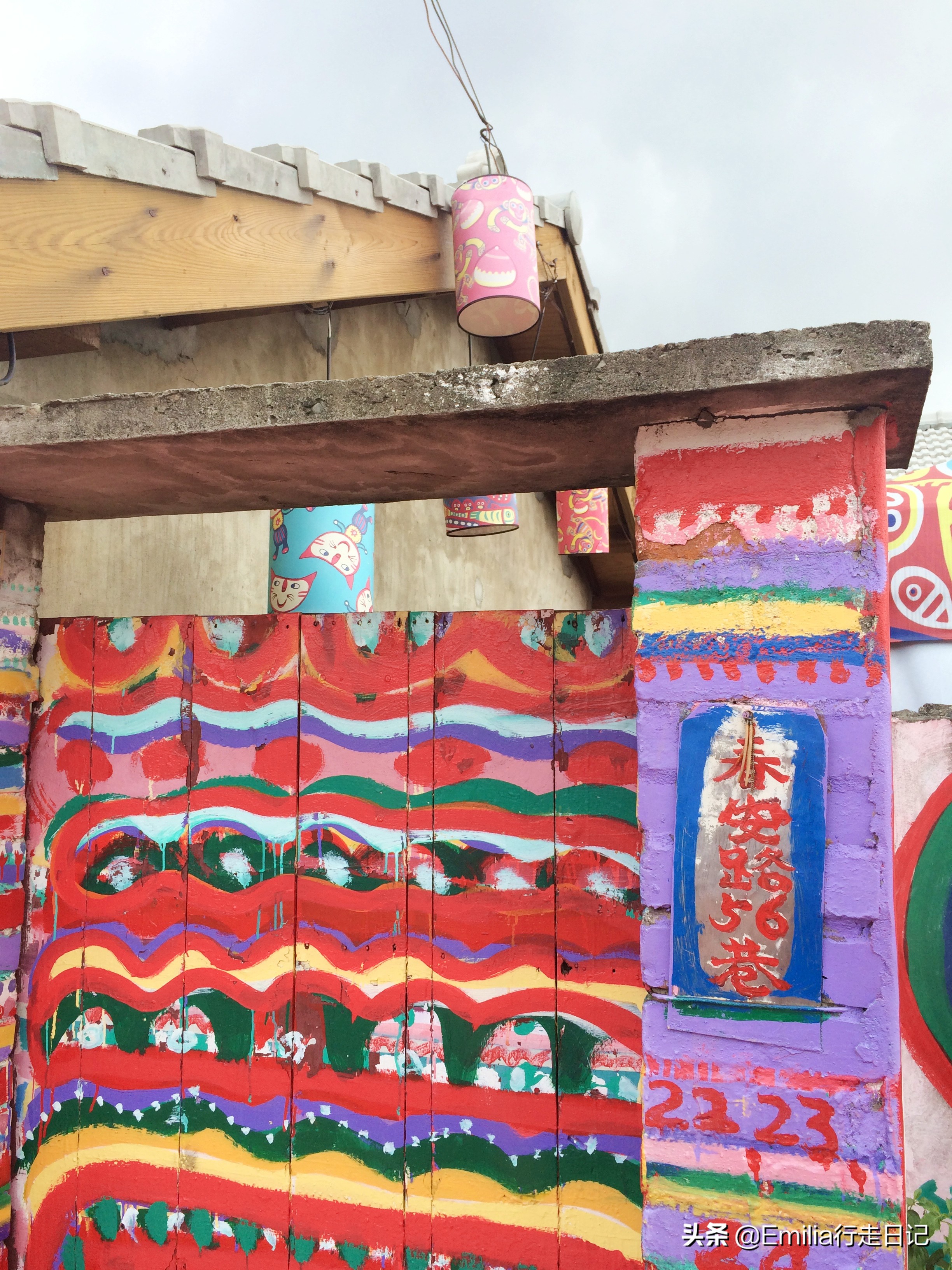 台湾眷村老人画画,台湾彩虹眷村老兵现状