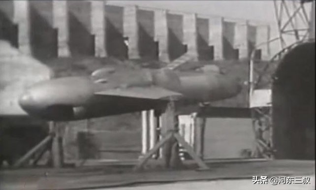 垂直起降战斗机雅克144,雅克38垂直起降战