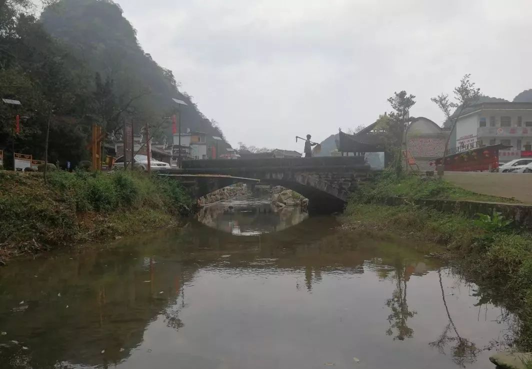 璐哄窞鏄ヨ妭鐗规畩椋庝織,璐哄窞瀹朵埂椋庝織鏂囧寲