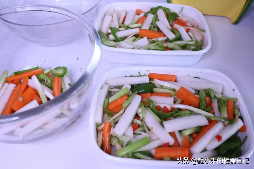 香菜根都别扔了这样煮一煮作用大,香菜根不要扔放锅里煮一煮