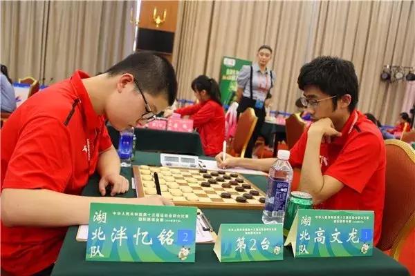 牛！武汉15岁天才少年登顶亚洲第一！19轮比赛未尝一败