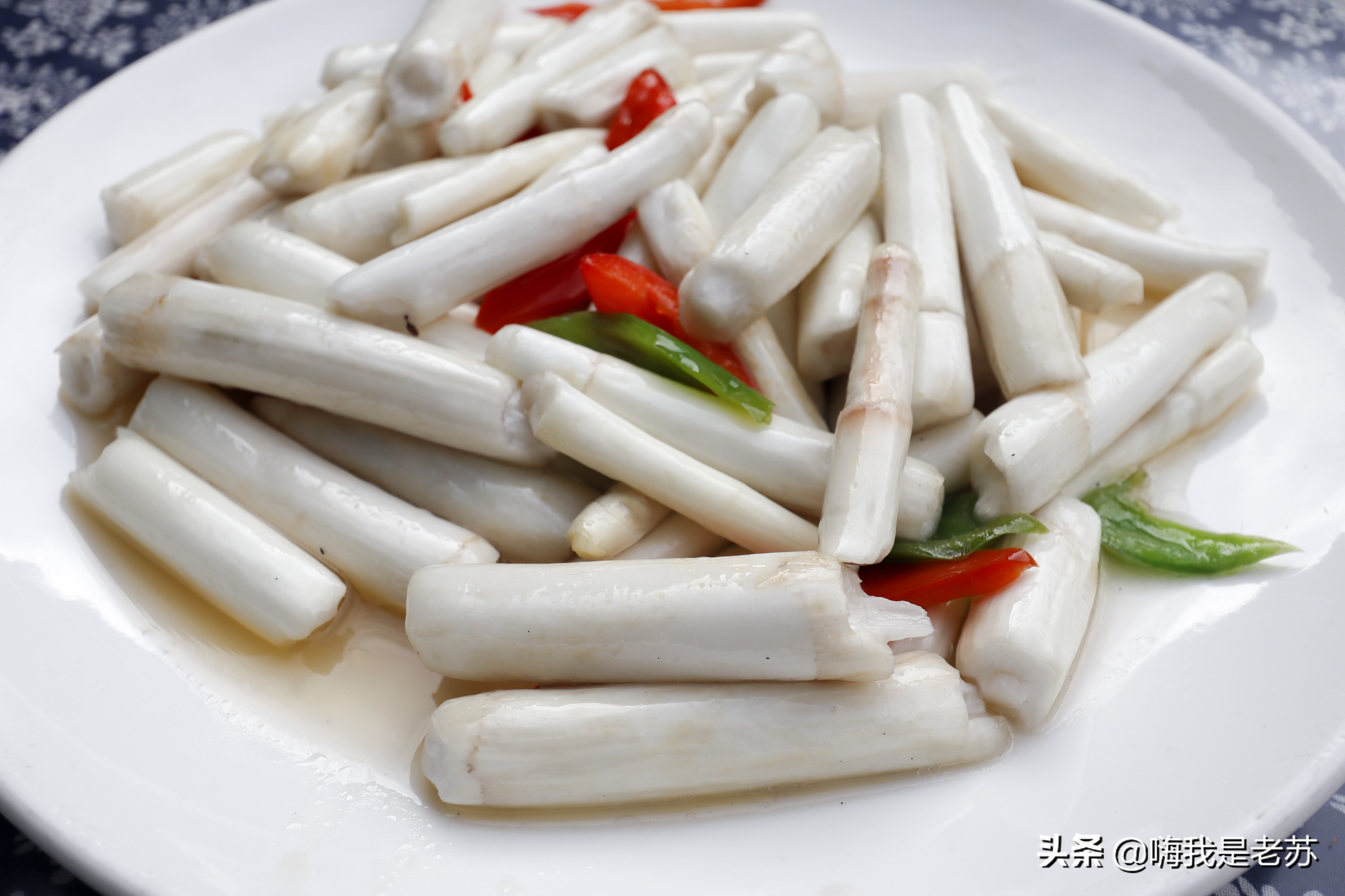 建水汽锅鸡放黑胡椒还是白胡椒,云南建水汽锅鸡怎样让汤更多