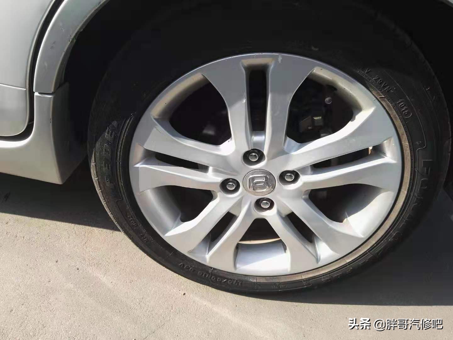 胖哥推荐两厢车,胖哥试驾铃木雨燕