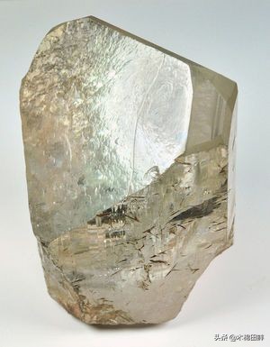 有哪些宝石首饰值得购买,首饰上的宝石值得买吗