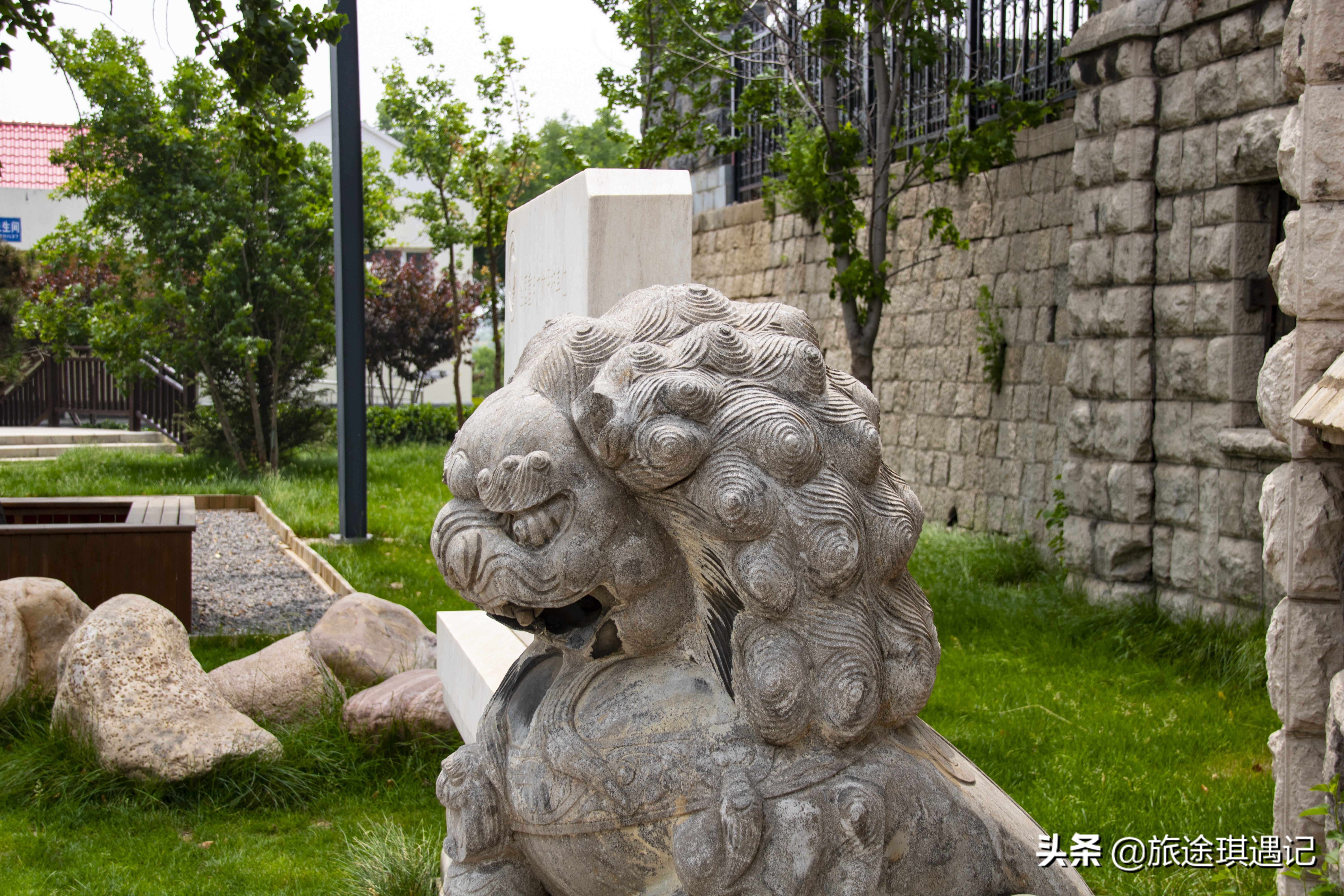 气势非凡的段家楼，中西合璧的建筑群，书写着一部煤矿兴亡史