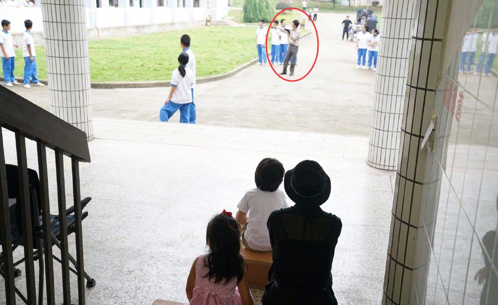 孙俪给邓超补刀,俞白眉谈邓超孙俪视频