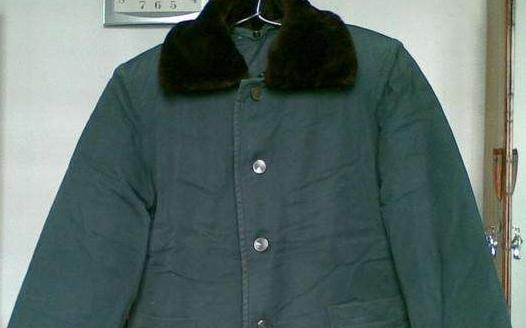 阴雨天晾衣服有味怎么去除,下雨晾干衣服有异味怎么补救