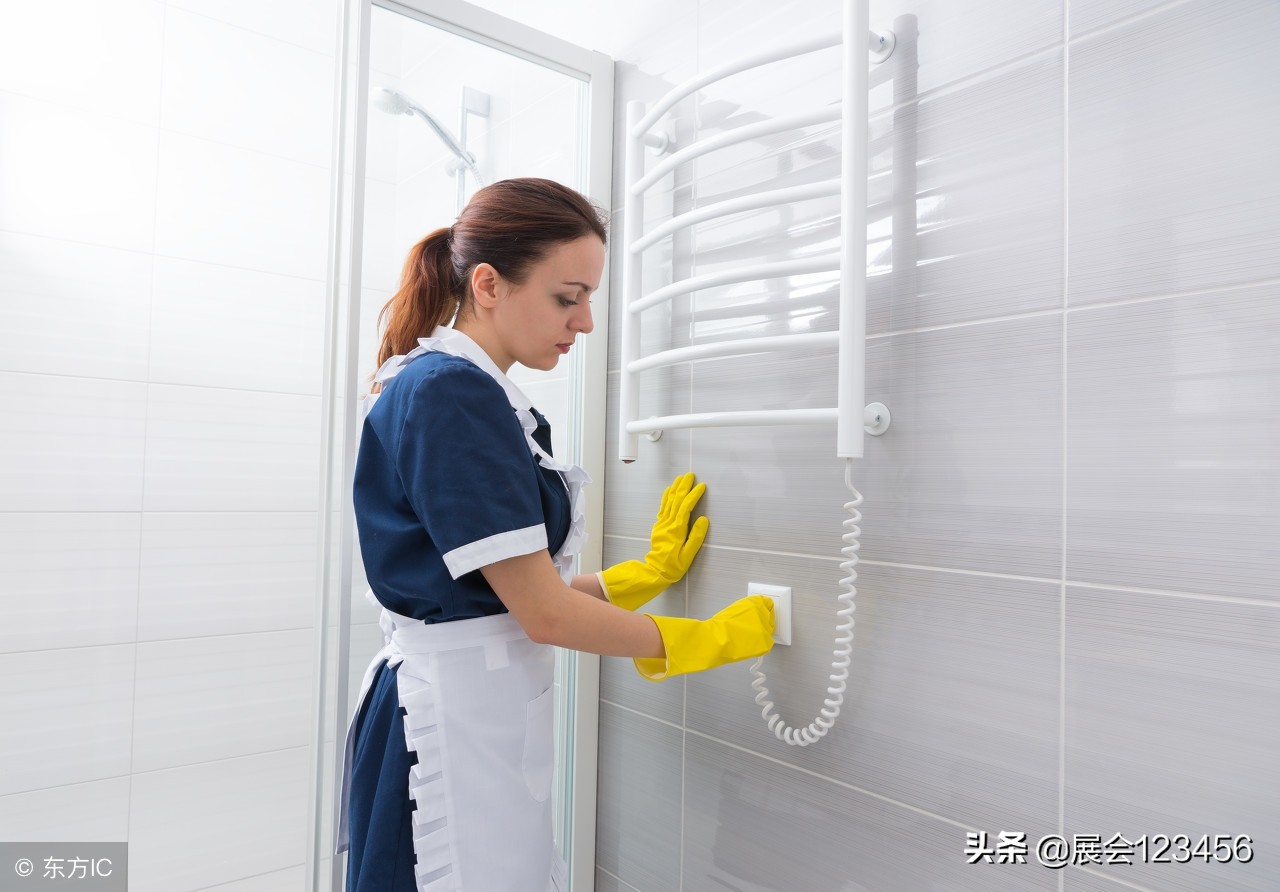 石墨烯电供暖每平米能用多少度电,石墨烯电供暖设备